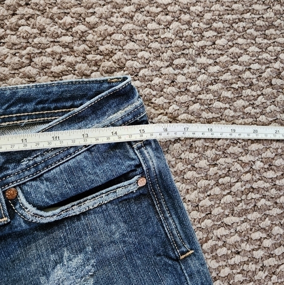 Miss Me Bootcut Jeans Embroidered Floral Pattern Size Women's 28 - Picture 5 of 7